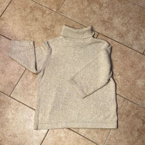 Turtle neck sweater 
